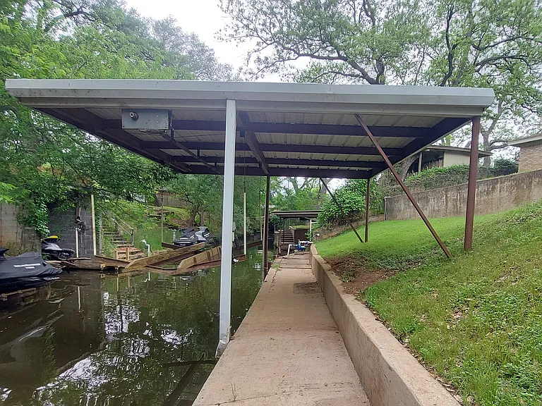 151 Riverside Dr — Photo 15