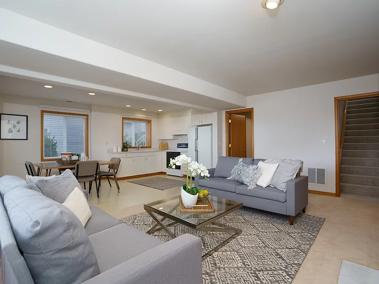 1207 Sequalish St — Photo 10