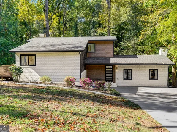 1807 Colt Dr, Chamblee, GA 30341