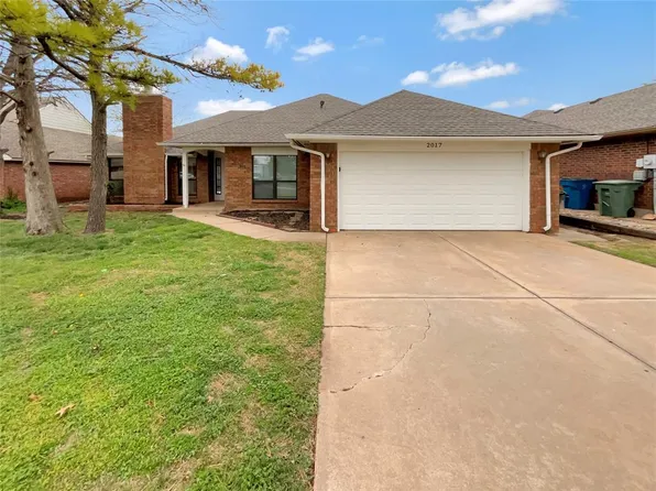 2017 Silvertree Ln, Edmond, OK 73013