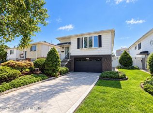 12 Macon Ave, Staten Island, NY 10312
