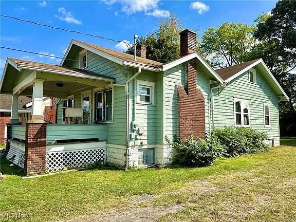 2nd image of 41 W Avondale Ave