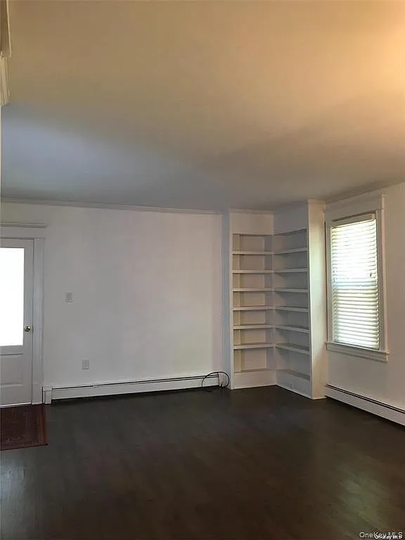 3 bed, 2.0 bath, 1500 sqft, $3,850 — Photo 2