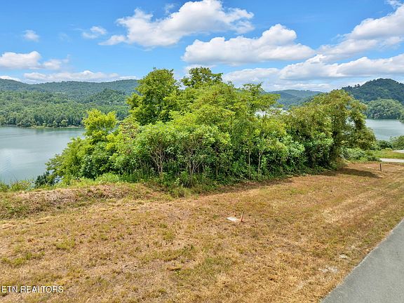 4th image of LOT 32 Windward Blvd