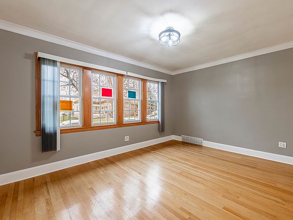4th image of 2642 N 74th Ct