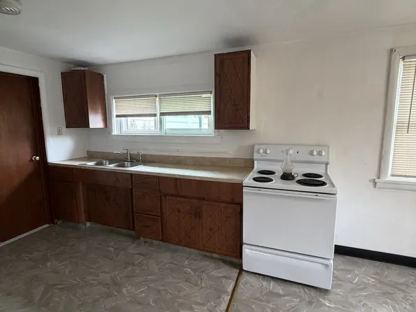 12 Division St #A, Greensburg, PA 15601