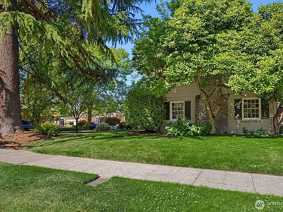 3rd image of 818 E Edgar Street