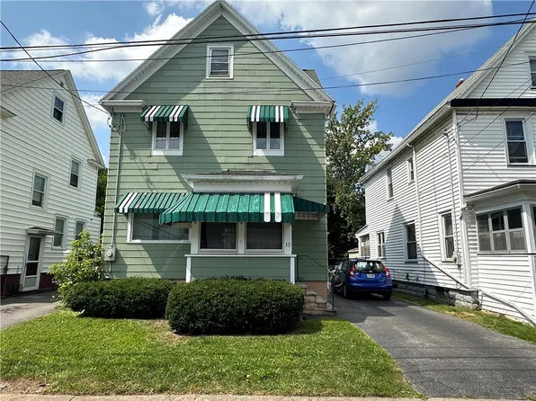 39 Home Pl, Rochester, NY 14611