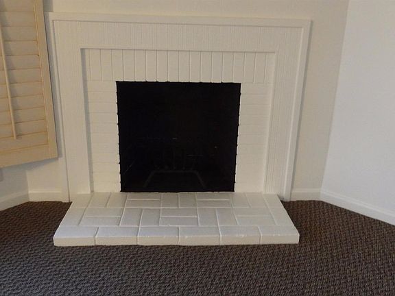 3rd image of 226 Mansfield Dr