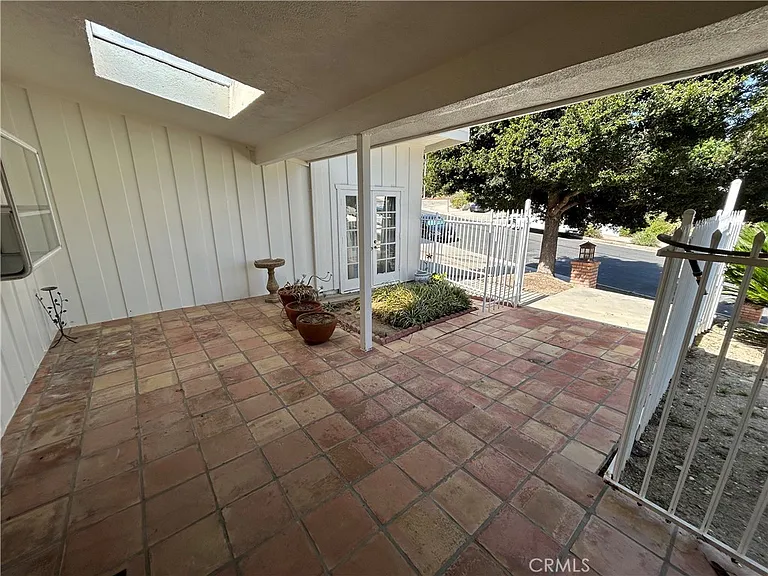 24010 Hatteras St — Photo 3