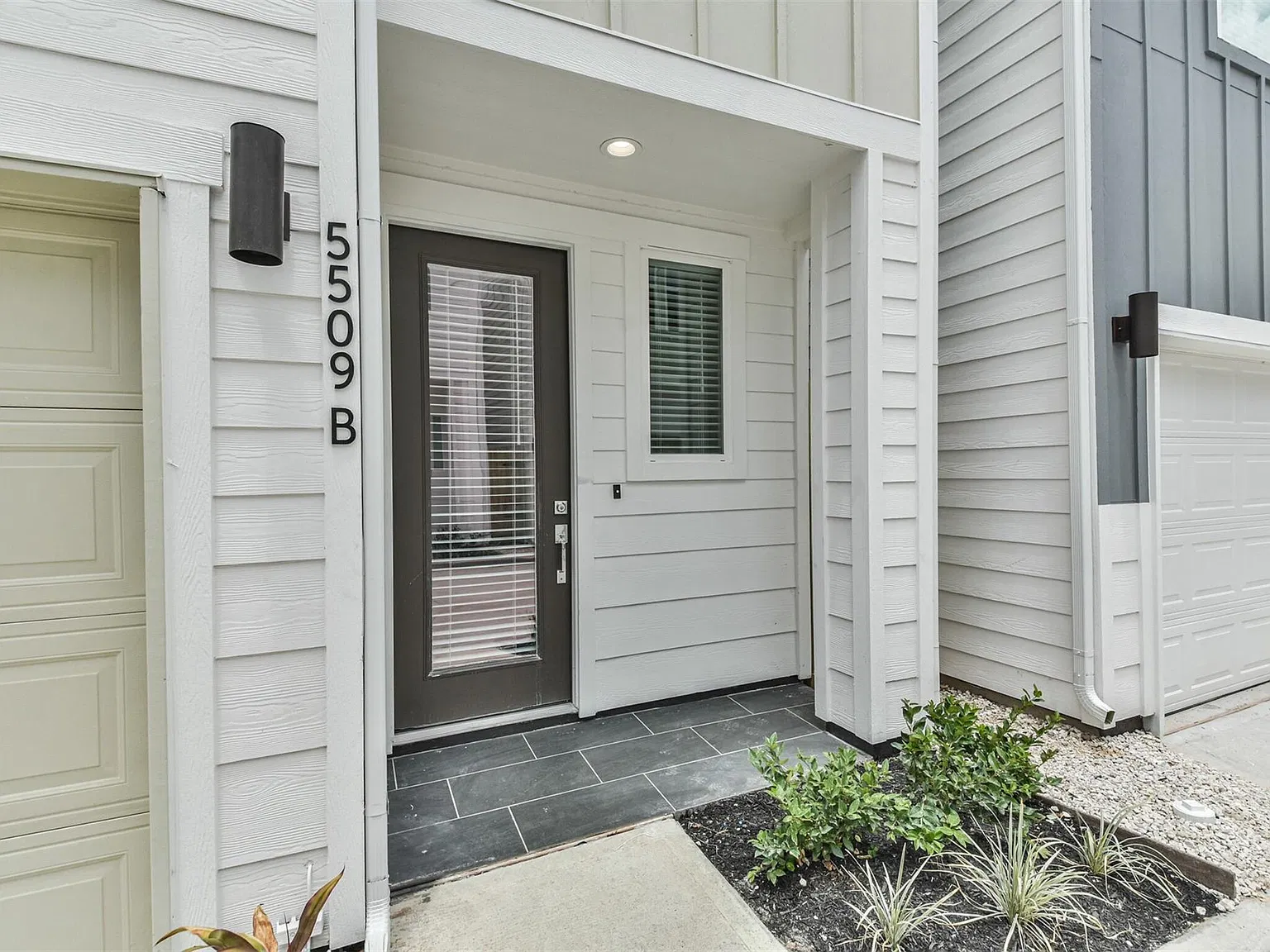 3 bed, 2.5 bath, 1782 sqft, $2,400 — Photo 4