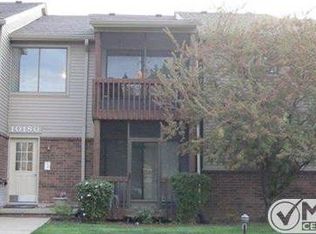 10180 Nancys Blvd APT 12, Grosse Ile, MI 48138