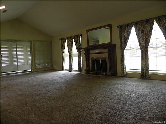 2nd image of 2649 Old Orchard Ln