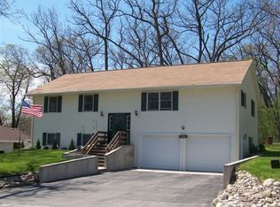 N3167 Apricot Rd, Lake Geneva, WI 53147