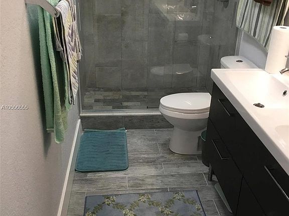 5th image of 1470 NE 123rd St APT 1207