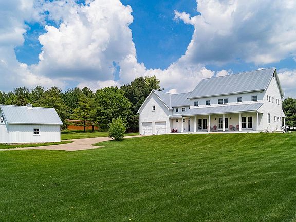 2nd image of 86 Wexford Dr