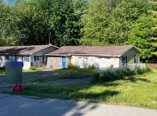 605 S York St, Albion, IN 46701