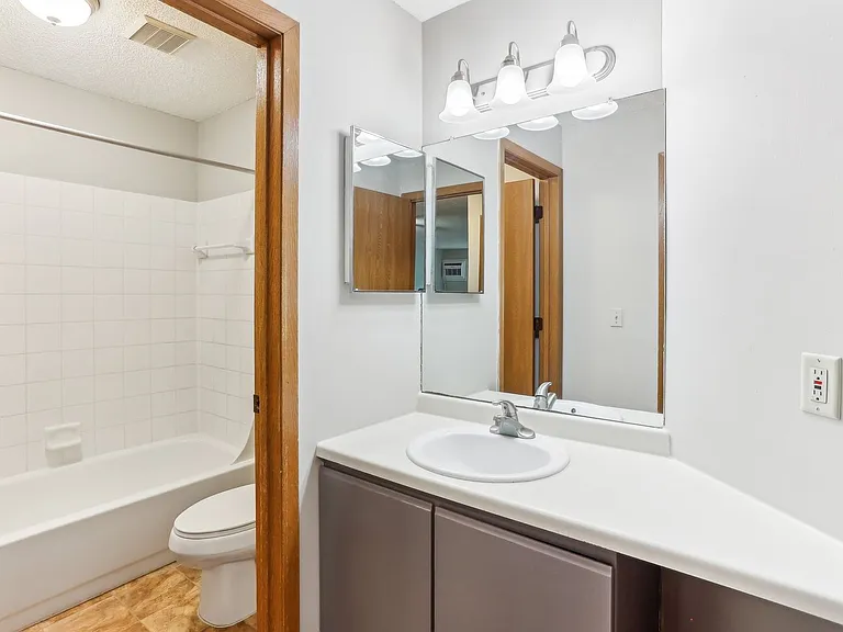 2300 Ridge Dr #2350 — Photo 32