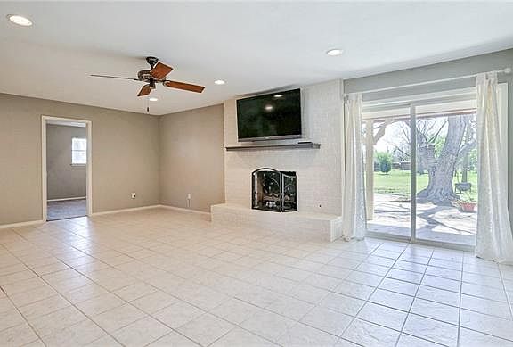4th image of 405 Timberline Dr N