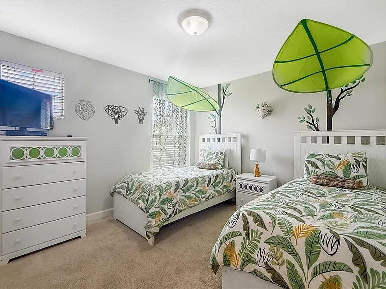 2942 Buccaneer Palm Rd — Photo 23