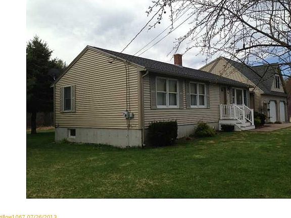 3rd image of 26 Hodgkins Dr