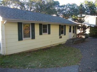 5 Ridge Rd, Greenwood Lake, NY 10925