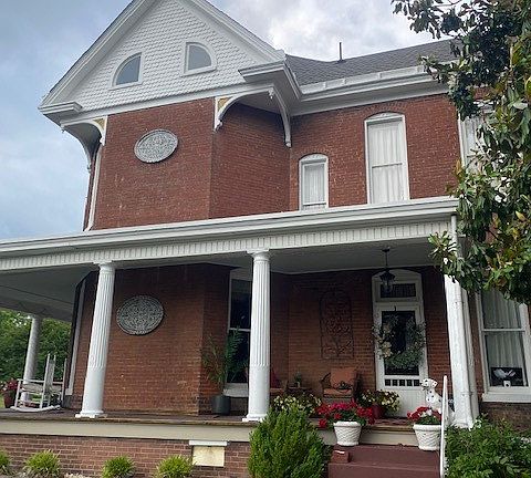 2nd image of 308 N Main St