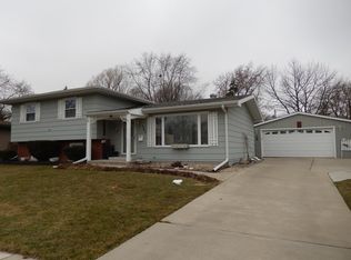 743 Pettibone St, Crown Point, IN 46307