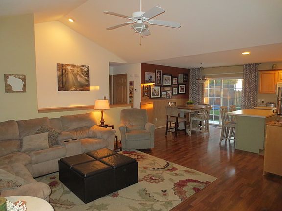 3rd image of 620 S Balsam Dr