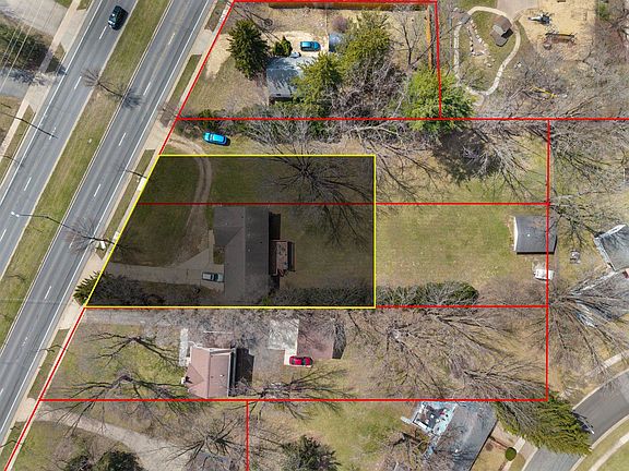 3rd image of 722 Northport Dr