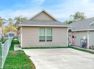 9992 Calendar St, Willis, TX 77318