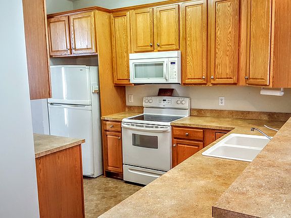 4th image of 102 River Birch Dr