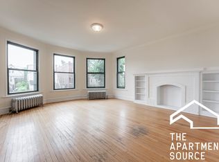 2342 N Spaulding Ave #1B, Chicago, IL 60647