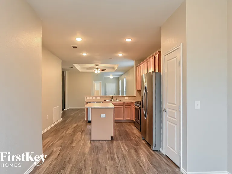 14711 Myrtle Point Dr — Photo 4