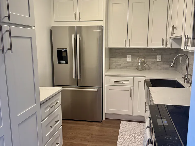 41 Park St #404 — Photo 1