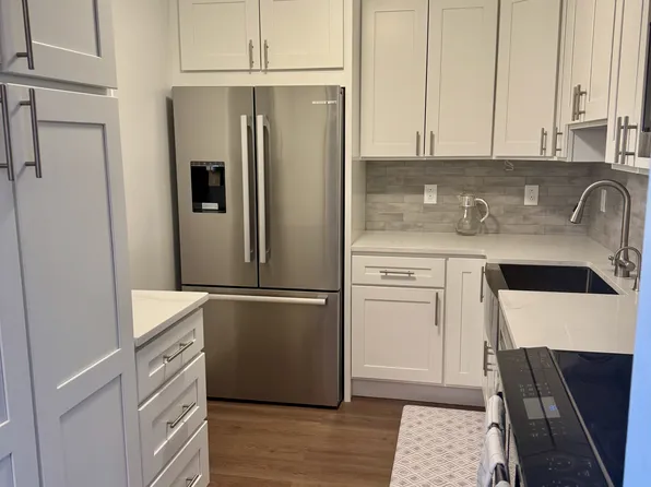 41 Park St APT 404, Brookline, MA 02446