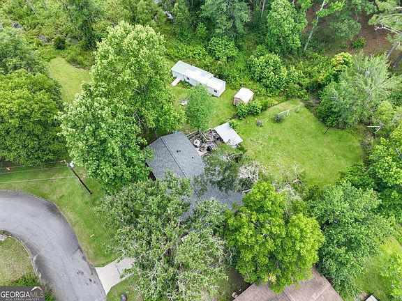 5th image of 4365 Crystal Lake Dr