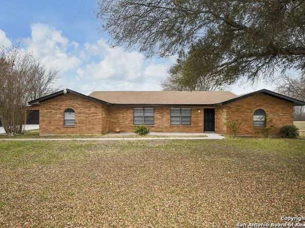 3295 Arriola Ln