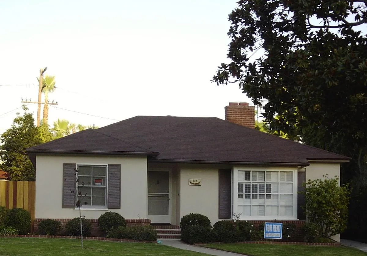 156 S Gretna Green Way — Photo 1
