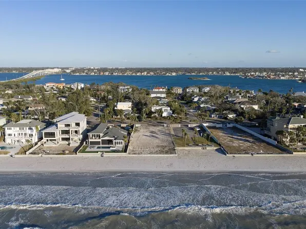 620 Gulf Blvd #22, Belleair Beach, FL 33786