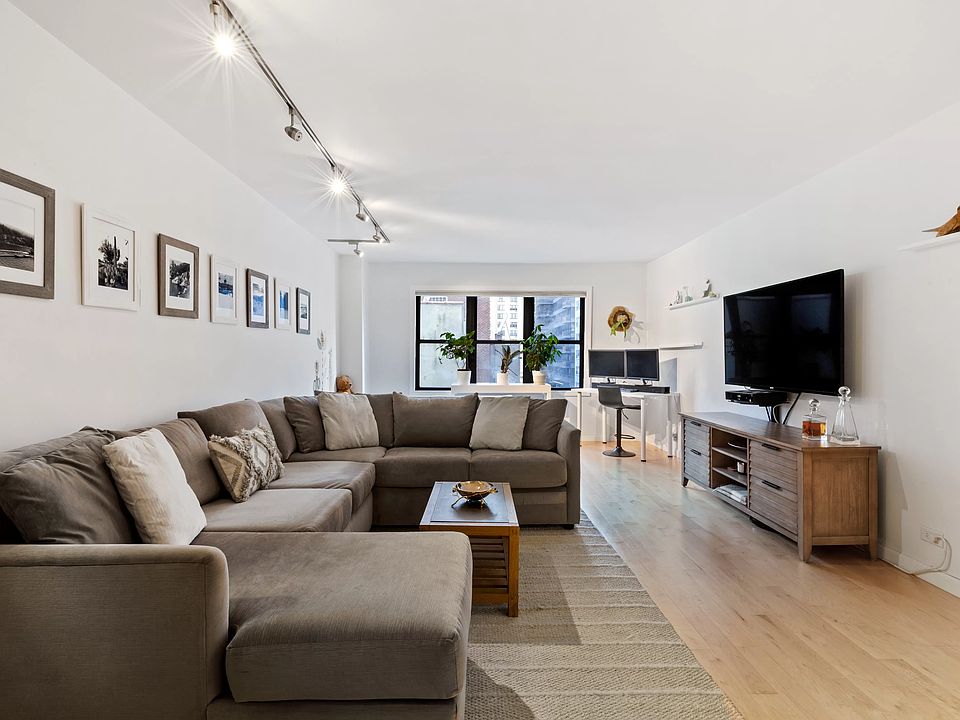 1st image of 301 E 48th St APT 7J