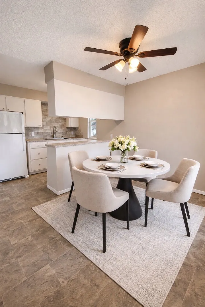 208 E 15th Ave - Apt 01 — Photo 3
