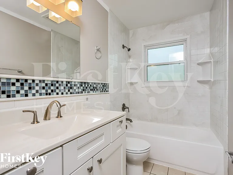 1331 Glenstone Dr — Photo 13