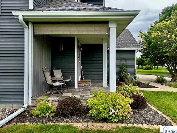 3rd image of 35086 Primrose Ln
