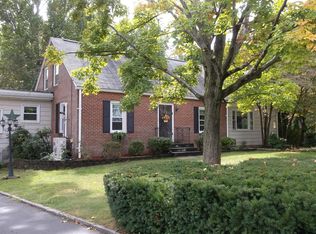 231 Shoemaker Ln, Agawam, MA 01001