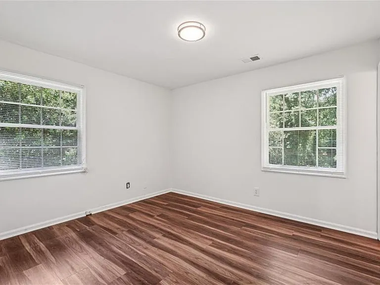 119 Kelso Dr SW — Photo 25