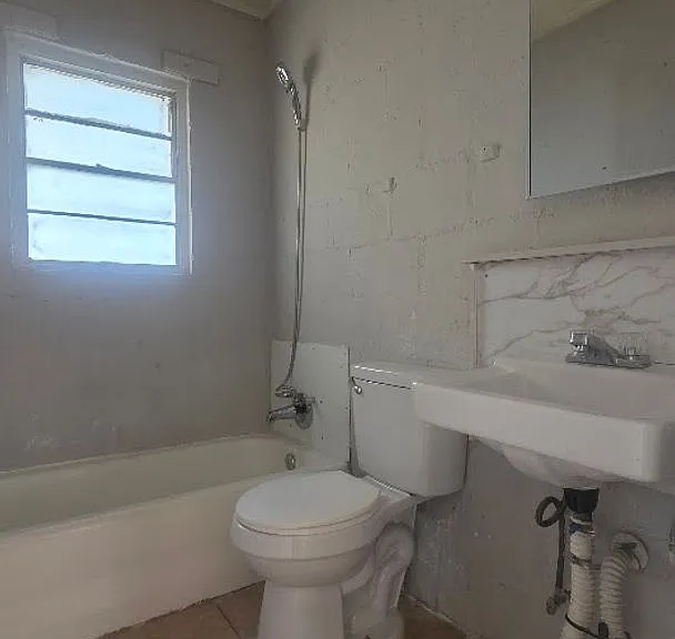1104 S McKinley St — Photo 7
