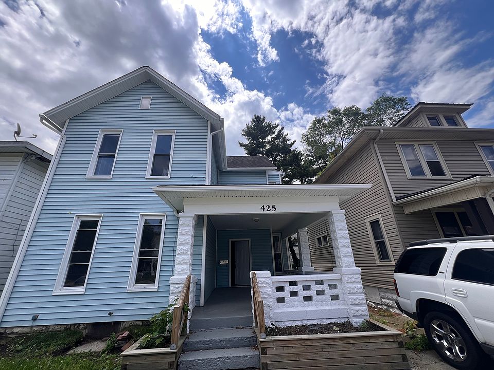 1st image of 425 E Main St #425