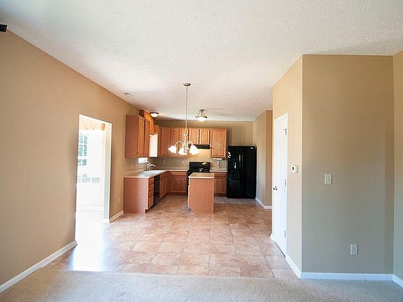 5th image of 16923 Southall Dr