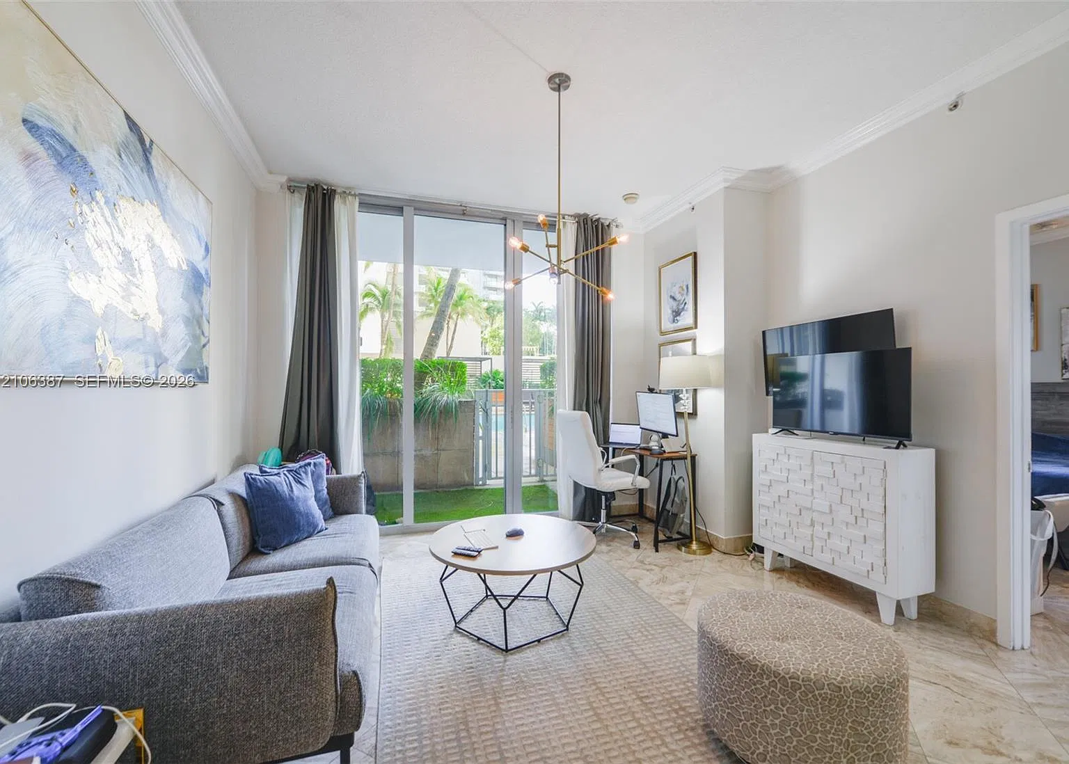 Two Midtown Miami Condo — Photo 4